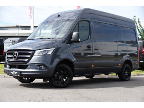 Mercedes-Benz Sprinter 317 1.9 CDI L2H2 RWD PB Edition Camera, Cruise, Carplay, 3500kg Trekhaak, LED, 170pk, 10,5'' Mbux, Geveerde stoel, Multimedia, Uniek!