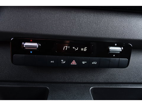 Mercedes-Benz Sprinter 317 1.9 CDI L2H2 RWD PB Edition Camera, Cruise, Carplay, 3500kg Trekhaak, LED, 170pk, 10,5'' Mbux, Geveerde stoel, Multimedia, Uniek!
