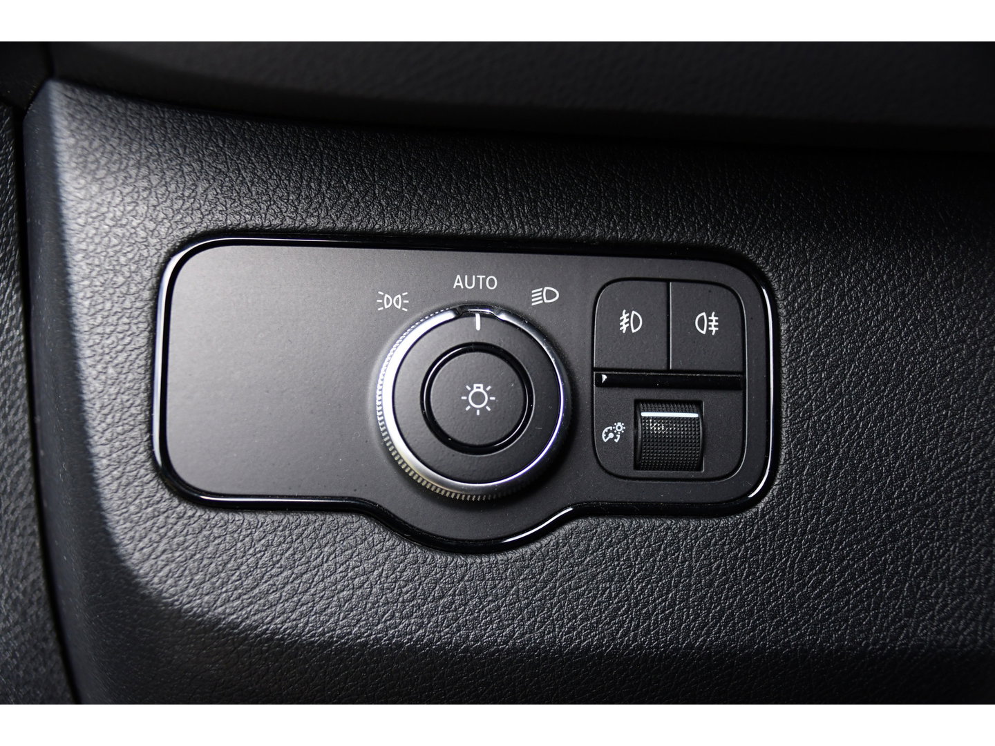 Mercedes-Benz Sprinter 317 1.9 CDI L2H2 RWD PB Edition Camera, Cruise, Carplay, 3500kg Trekhaak, LED, 170pk, 10,5'' Mbux, Geveerde stoel, Multimedia, Uniek!