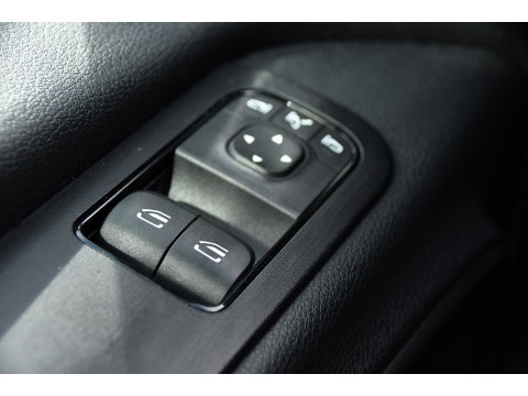 Mercedes-Benz Sprinter 317 1.9 CDI L2H2 RWD PB Edition Camera, Cruise, Carplay, 3500kg Trekhaak, LED, 170pk, 10,5'' Mbux, Geveerde stoel, Multimedia, Uniek!