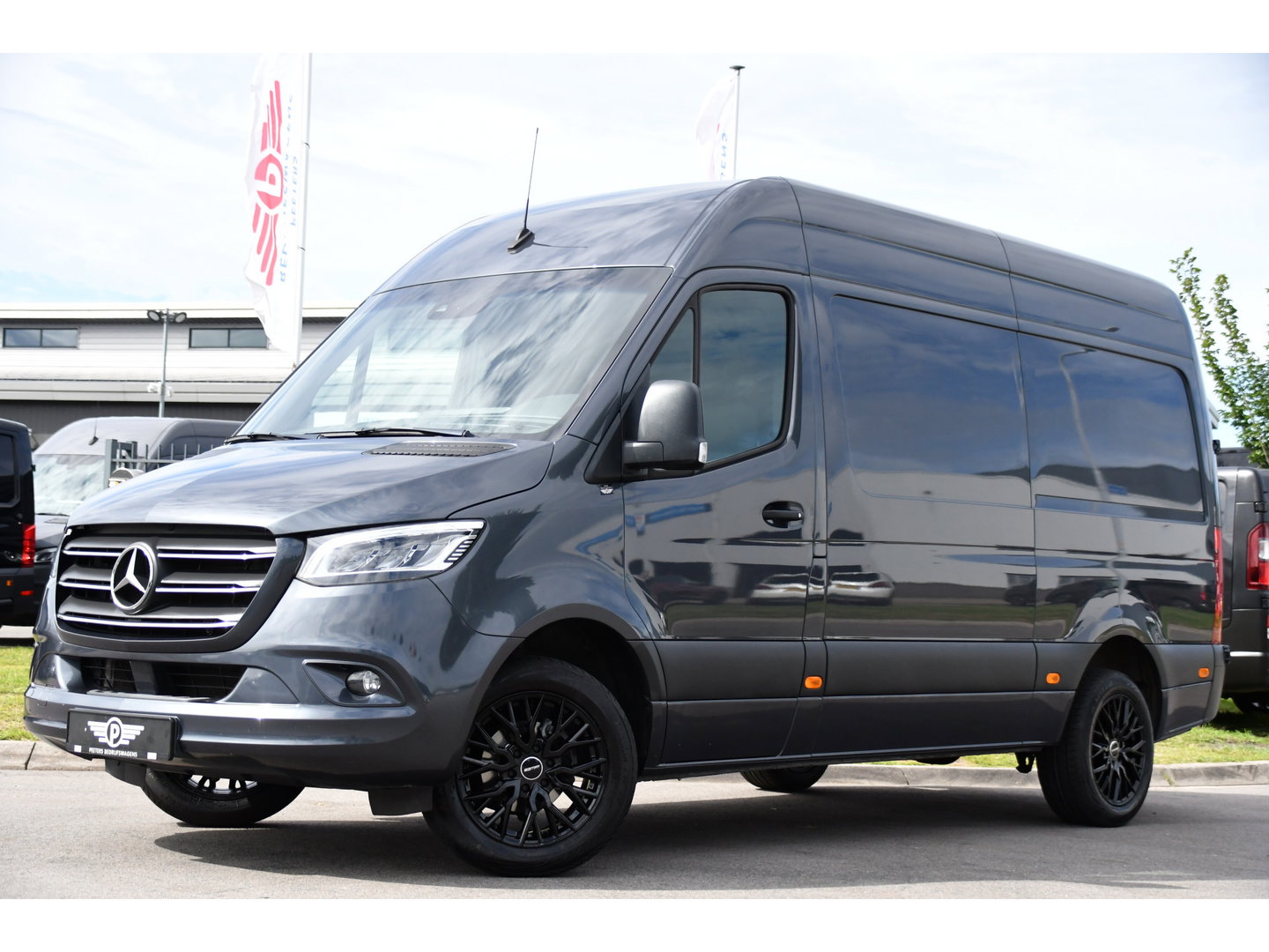 Mercedes-Benz Sprinter 317 1.9 CDI L2H2 RWD PB Edition Camera, Cruise, Carplay, 3500kg Trekhaak, LED, 170pk, 10,5'' Mbux, Geveerde stoel, Multimedia, Uniek!
