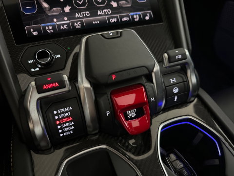 Lamborghini Urus 4.0 V8 Pano|Carbon|B&O 3D|Massage|Memory