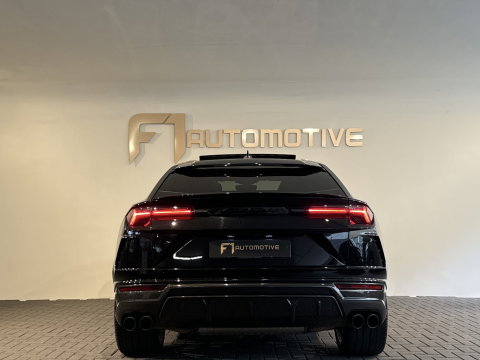 Lamborghini Urus 4.0 V8 Pano|Carbon|B&O 3D|Massage|Memory