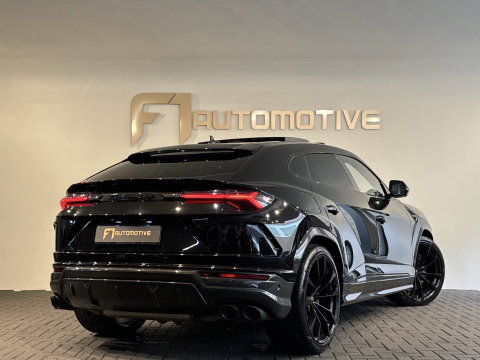 Lamborghini Urus 4.0 V8 Pano|Carbon|B&O 3D|Massage|Memory