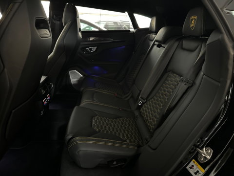 Lamborghini Urus 4.0 V8 Pano|Carbon|B&O 3D|Massage|Memory