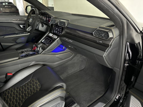 Lamborghini Urus 4.0 V8 Pano|Carbon|B&O 3D|Massage|Memory