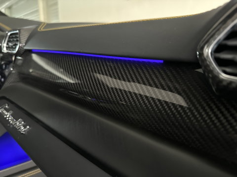 Lamborghini Urus 4.0 V8 Pano|Carbon|B&O 3D|Massage|Memory
