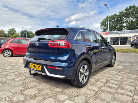 Kia Niro 1.6 GDi Hybrid DynamicLine, Trekhaak, Dealer onderhouden!