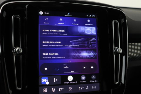 Volvo EX40 Single Motor Extended Range Plus | 82 kWh | ACC | Warmtepomp | Harman/Kardon | Camera | Stoel+Stuurverwarming | 19 Inch
