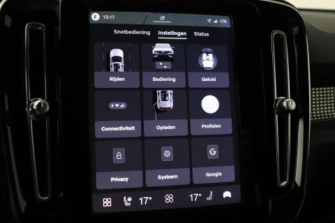 Volvo EX40 Single Motor Extended Range Plus | 82 kWh | ACC | Warmtepomp | Harman/Kardon | Camera | Stoel+Stuurverwarming | 19 Inch