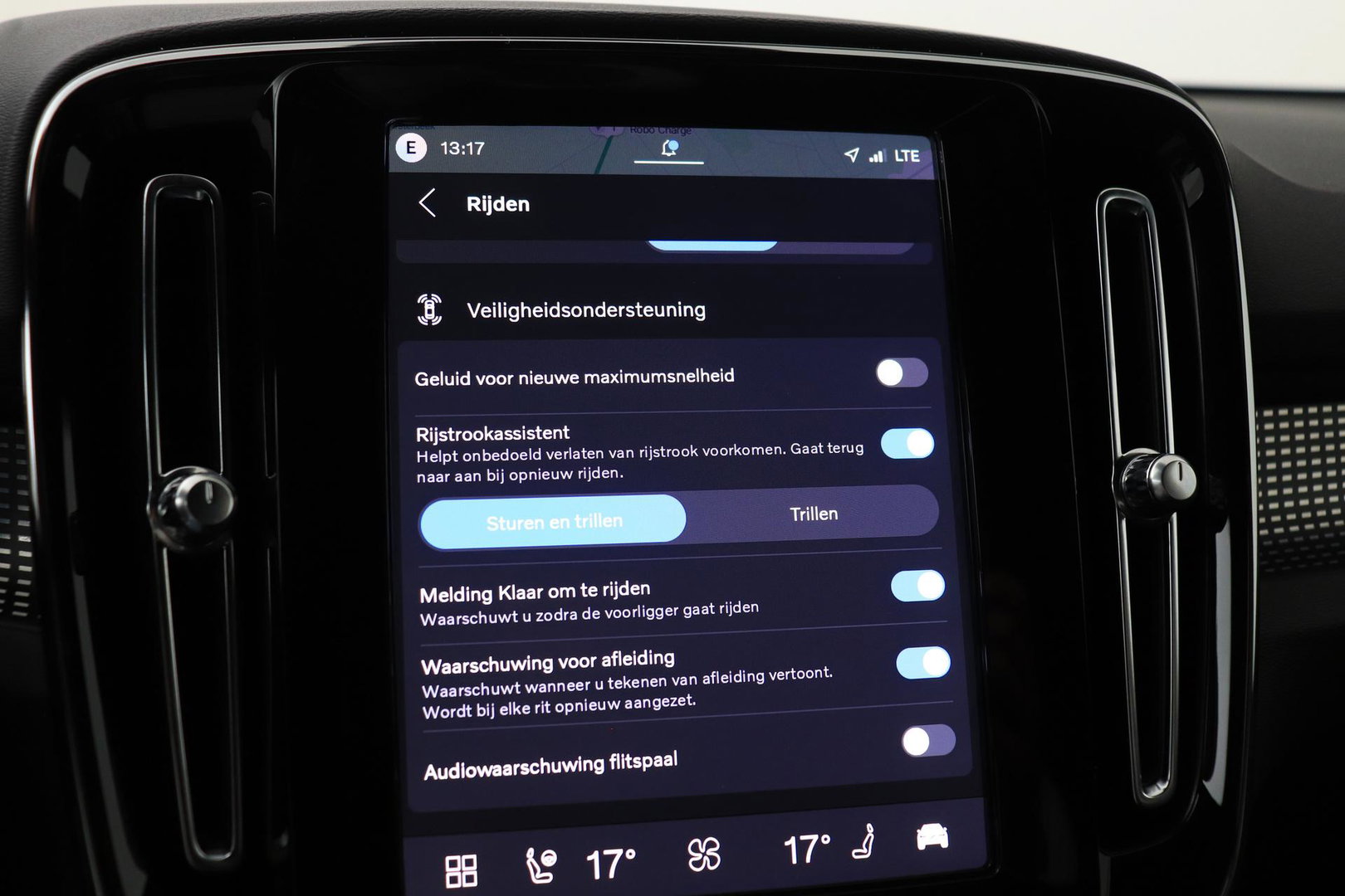 Volvo EX40 Single Motor Extended Range Plus | 82 kWh | ACC | Warmtepomp | Harman/Kardon | Camera | Stoel+Stuurverwarming | 19 Inch
