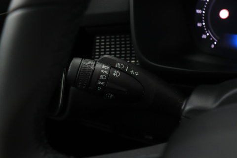 Volvo EX40 Single Motor Extended Range Plus | 82 kWh | ACC | Warmtepomp | Harman/Kardon | Camera | Stoel+Stuurverwarming | 19 Inch