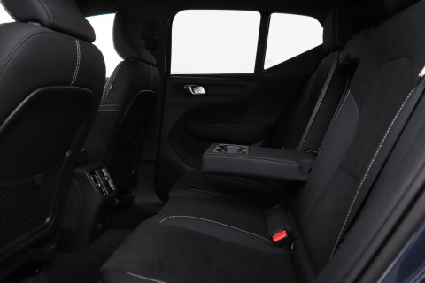 Volvo EX40 Single Motor Extended Range Plus | 82 kWh | ACC | Warmtepomp | Harman/Kardon | Camera | Stoel+Stuurverwarming | 19 Inch