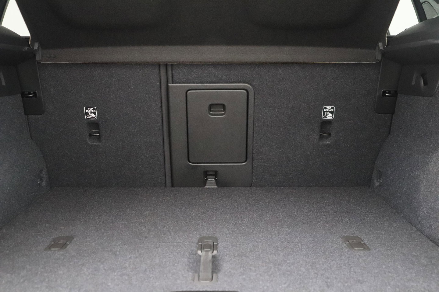Volvo EX40 Single Motor Extended Range Plus | 82 kWh | ACC | Warmtepomp | Harman/Kardon | Camera | Stoel+Stuurverwarming | 19 Inch