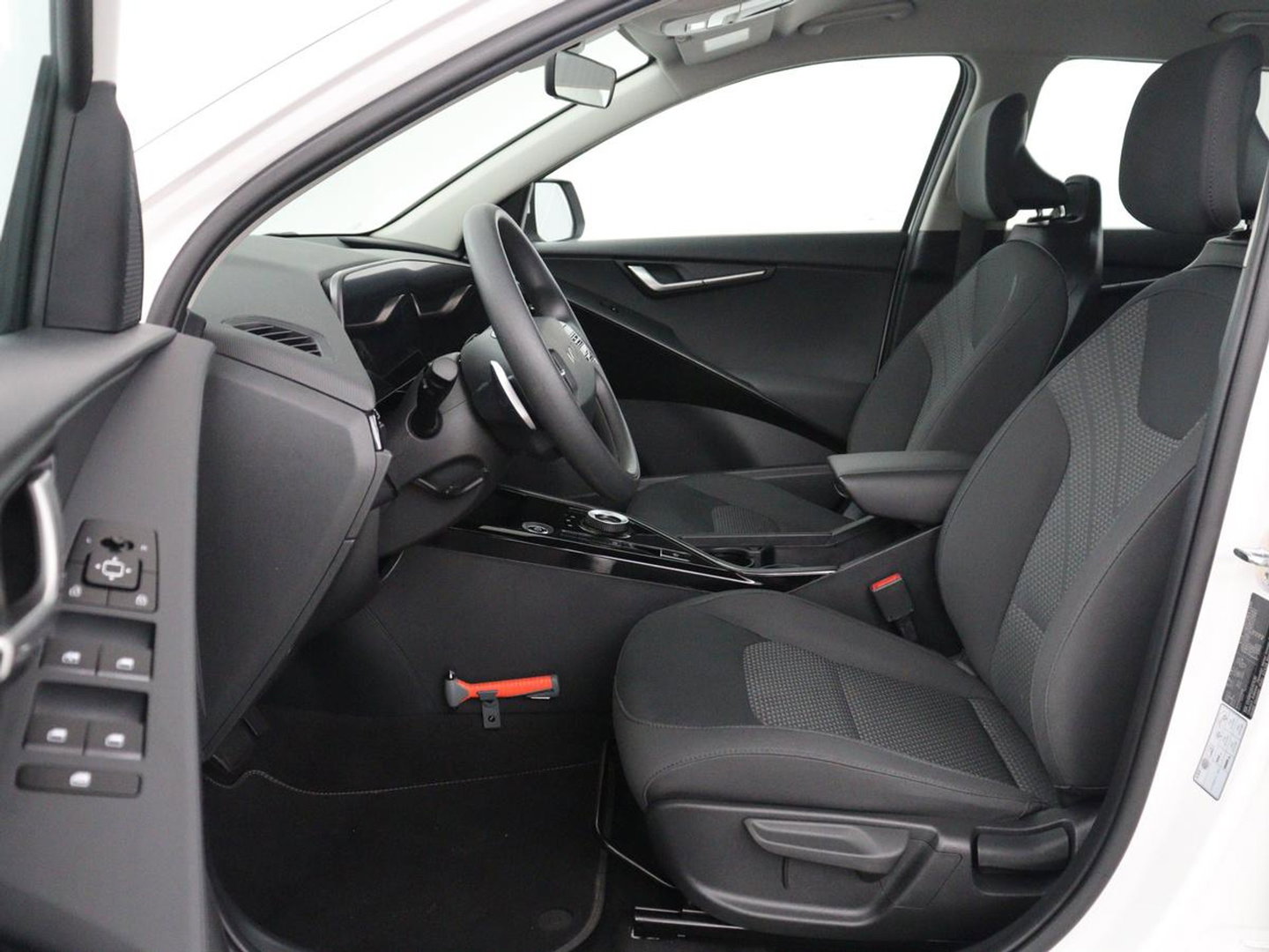 Kia Niro EV Light Edition 64.8 kWh | SOH 98,0% | Adaptive cruise | Lane assist | Carplay | Climate control | Virtueel dashboard | Camera | Park assist | Trekhaak