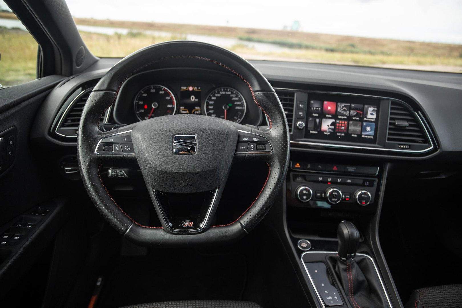 SEAT Leon 1.4 EcoTSI FR Business Intense CARPLAY / CRUISE CONTROLE / PERFECT ONDERHOUDEN / AUTOMAAT