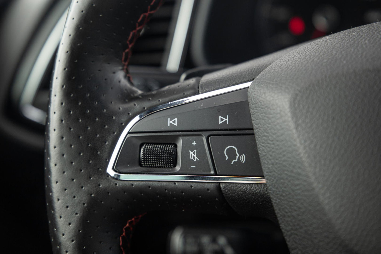 SEAT Leon 1.4 EcoTSI FR Business Intense CARPLAY / CRUISE CONTROLE / PERFECT ONDERHOUDEN / AUTOMAAT