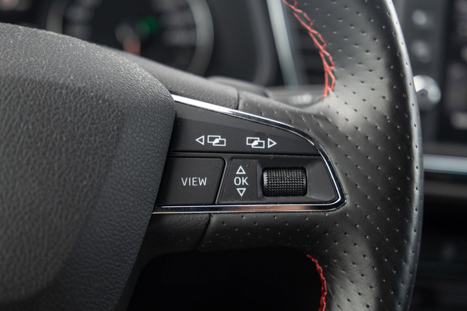 SEAT Leon 1.4 EcoTSI FR Business Intense CARPLAY / CRUISE CONTROLE / PERFECT ONDERHOUDEN / AUTOMAAT