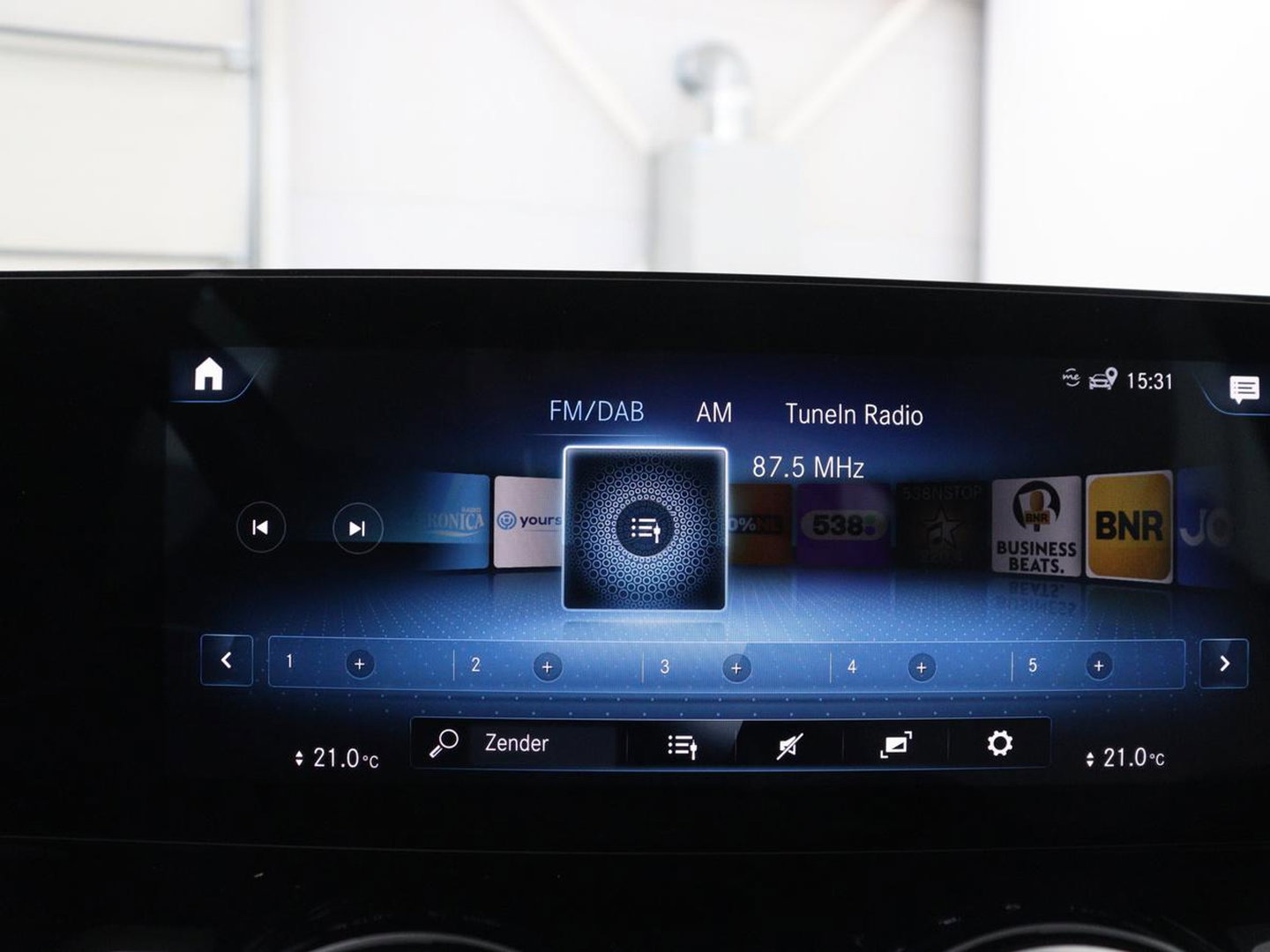 Mercedes-Benz B-klasse250 e Business Solution Luxury Limited | SOH 93,0% | Leder | Stoelverwarming | Adaptive cruise | Carplay | Camera | Park assist | Sfeerverlichting | Elektrische achterlep | Trekhaak