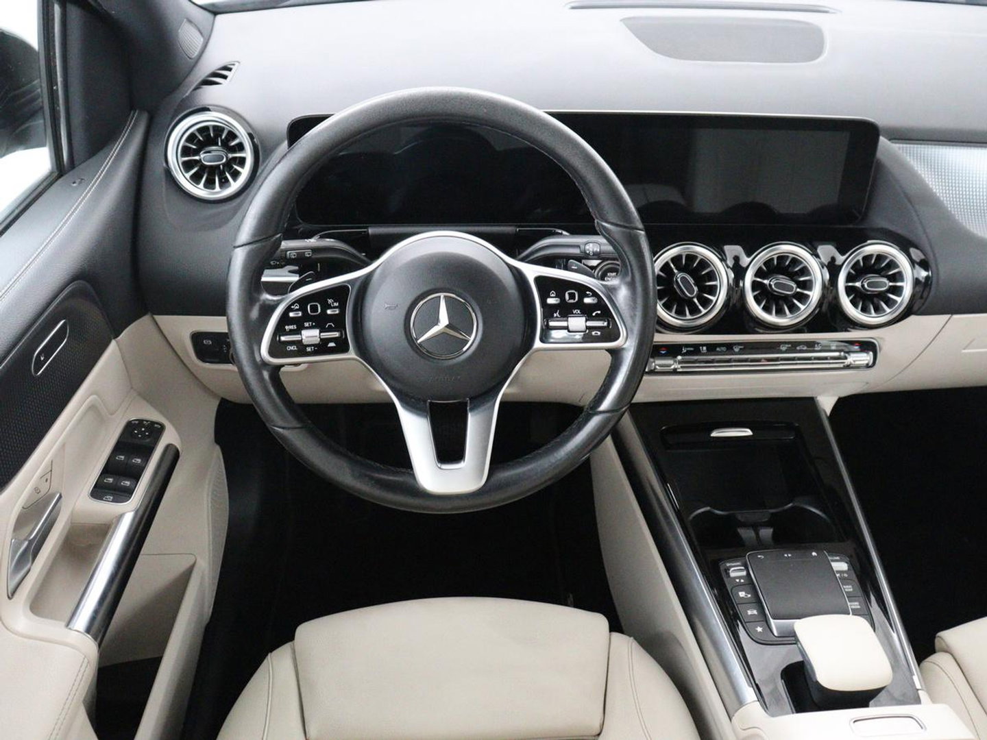 Mercedes-Benz B-klasse250 e Business Solution Luxury Limited | SOH 93,0% | Leder | Stoelverwarming | Adaptive cruise | Carplay | Camera | Park assist | Sfeerverlichting | Elektrische achterlep | Trekhaak