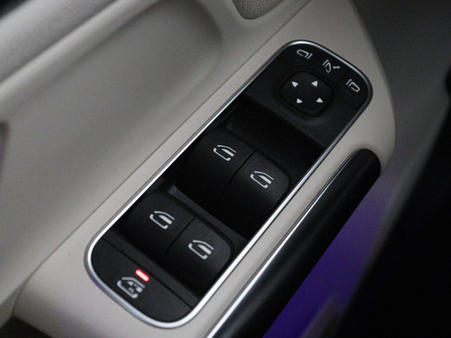 Mercedes-Benz B-klasse250 e Business Solution Luxury Limited | SOH 93,0% | Leder | Stoelverwarming | Adaptive cruise | Carplay | Camera | Park assist | Sfeerverlichting | Elektrische achterlep | Trekhaak