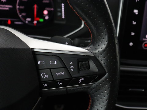 SEAT Tarraco 1.4 TSI e-Hybrid PHEV FR | SOH 89,3% | Memory | Leder | Stoelverwarming | Adaptive cruise | Climate control | Carplay | 3 zone klimaat | Camera | Park assist | Full LED | Trekhaak