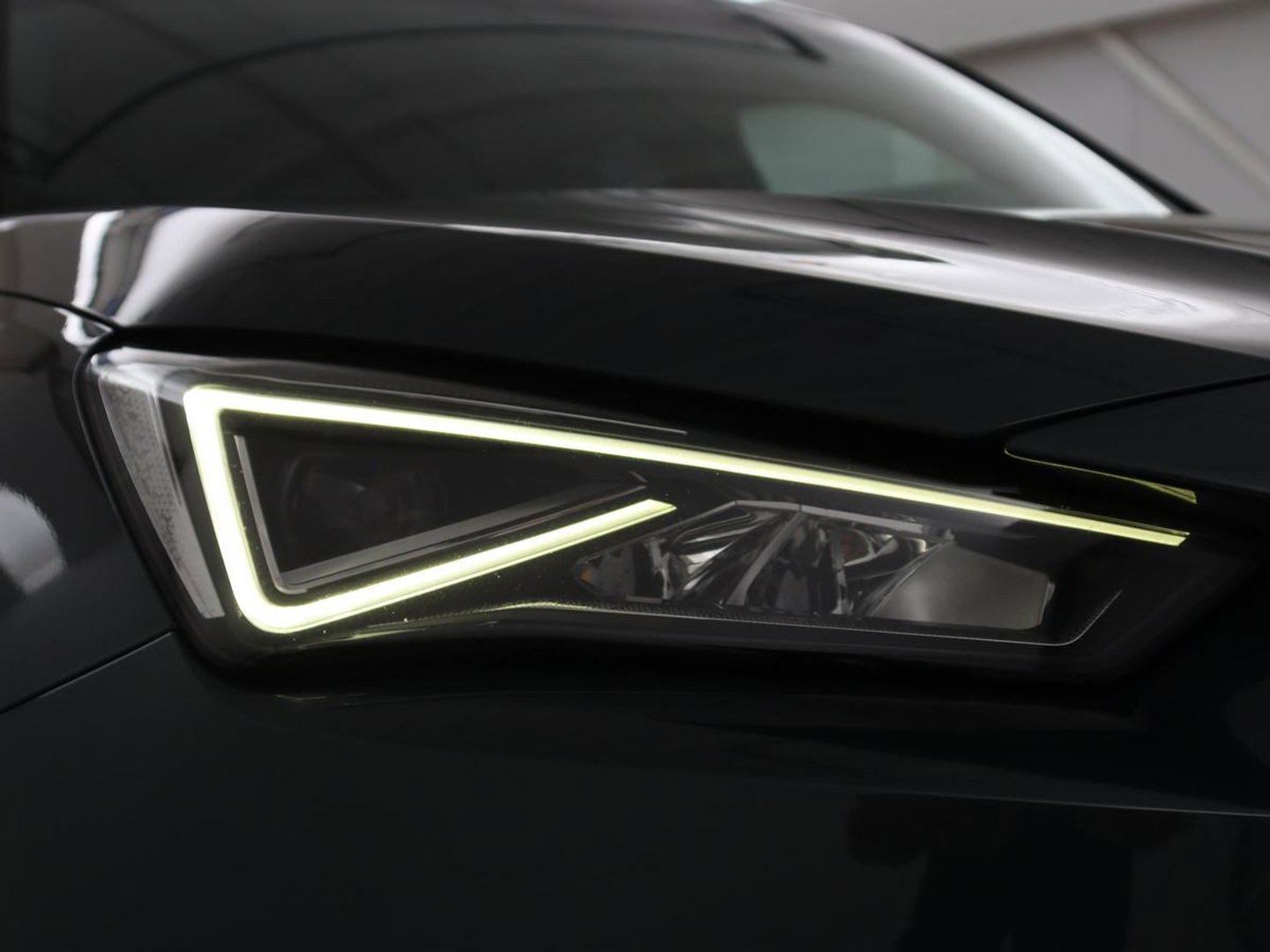SEAT Tarraco 1.4 TSI e-Hybrid PHEV FR | SOH 89,3% | Memory | Leder | Stoelverwarming | Adaptive cruise | Climate control | Carplay | 3 zone klimaat | Camera | Park assist | Full LED | Trekhaak
