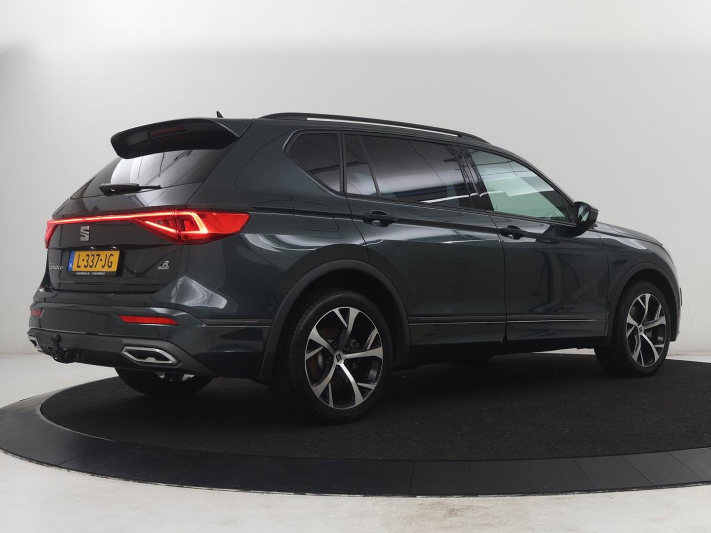 SEAT Tarraco 1.4 TSI e-Hybrid PHEV FR | SOH 89,3% | Memory | Leder | Stoelverwarming | Adaptive cruise | Climate control | Carplay | 3 zone klimaat | Camera | Park assist | Full LED | Trekhaak