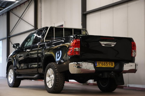 Toyota Hilux 2.4 D-4D-F Xtra Cab 4X4 MET 3500KG TREKVERMOGEN
