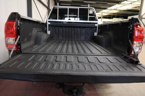 Toyota Hilux 2.4 D-4D-F Xtra Cab 4X4 MET 3500KG TREKVERMOGEN