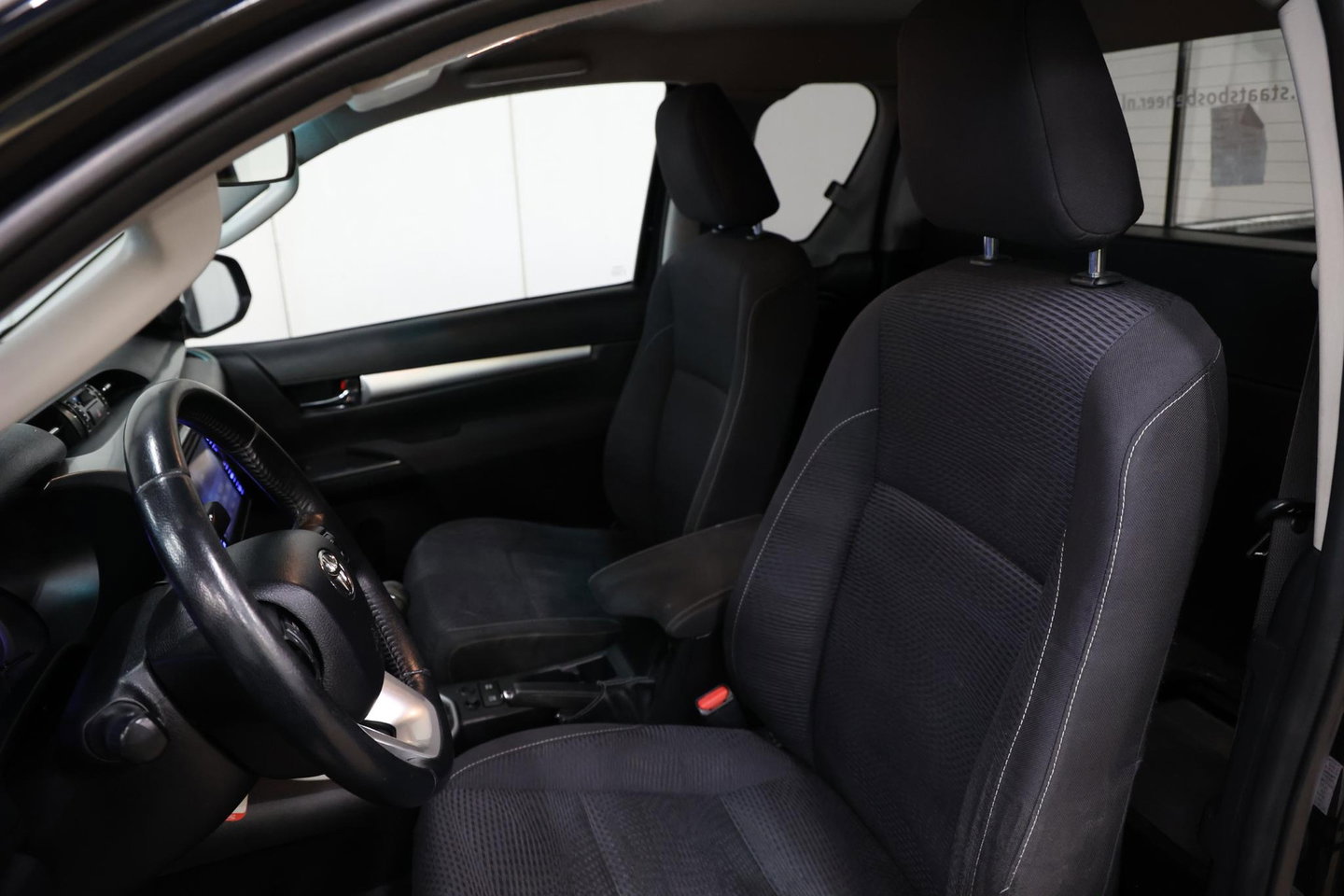Toyota Hilux 2.4 D-4D-F Xtra Cab 4X4 MET 3500KG TREKVERMOGEN