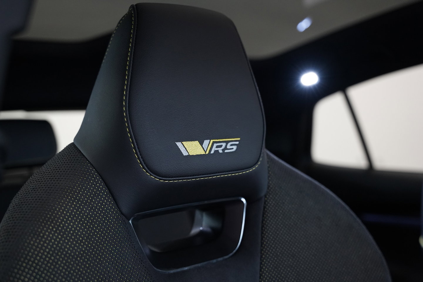 Škoda Enyaq Coupe iV 80 RS Sportstoelen PDC ACC 24 Maanden garantie* (Vraag naar de voorwaarden)