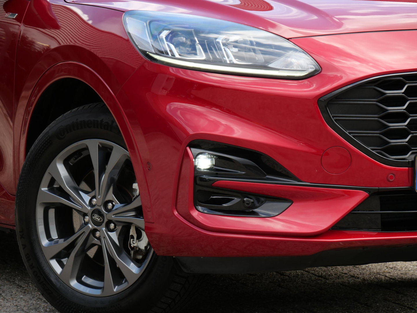 Ford Kuga PHEV ST-LINE/ DRIVER ASSIST PACK/ TREKHAAK/ NL-AUTO 1STE EIGENAAR
