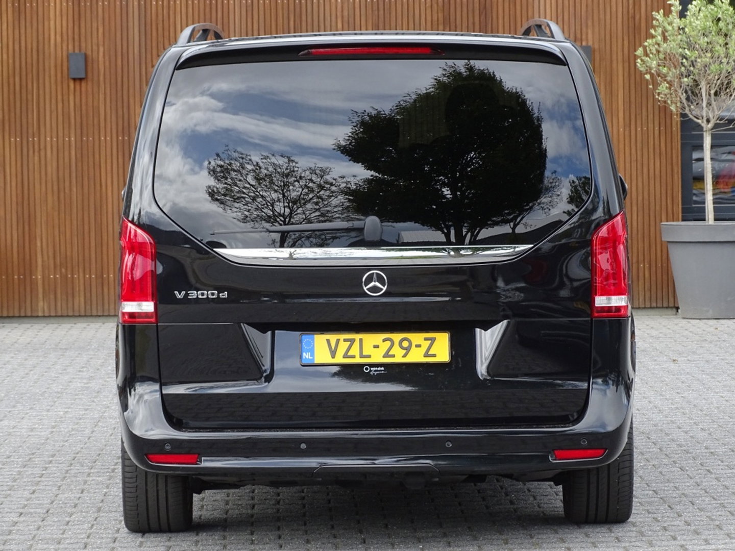 Mercedes-Benz V-Klasse 300d 239PK automaat / EL.DC.Av.Ed *NAP*