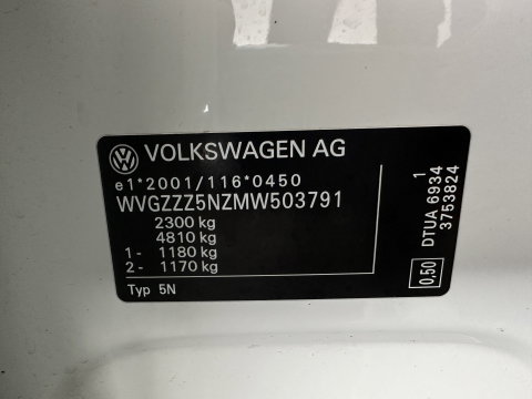 Volkswagen Tiguan 2.0 TDI 4Motion (INCL.BTW) Aut. *LEATHER-FABRIC | FLL-LED | DIGI-COCKPIT | ADAPTIVE-CRUISE | CAMERA | NAVI-FULLMAP | HEATED-SPORTSEATS | BLIND-SPOT | PRIVACY-GLASS | TOWBAR | 19''ALU*