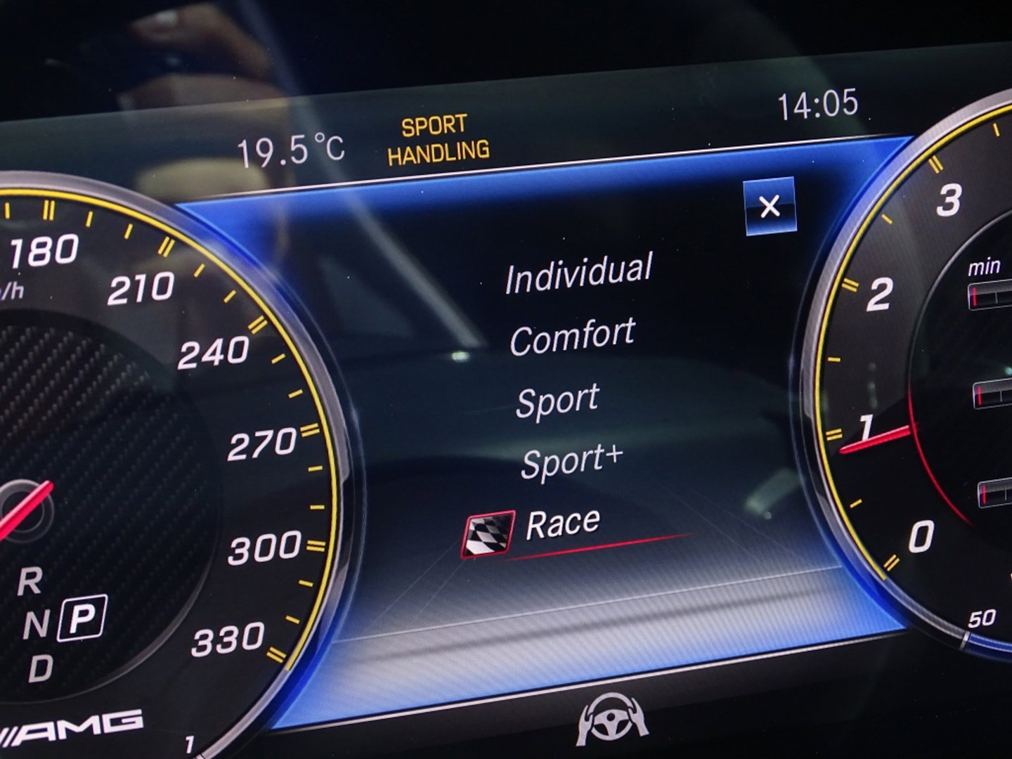 Mercedes-Benz E-Klasse Estate 63s AMG V8 612PK / Edition 1 / Burmester / Carbon / Ceramic / 360°