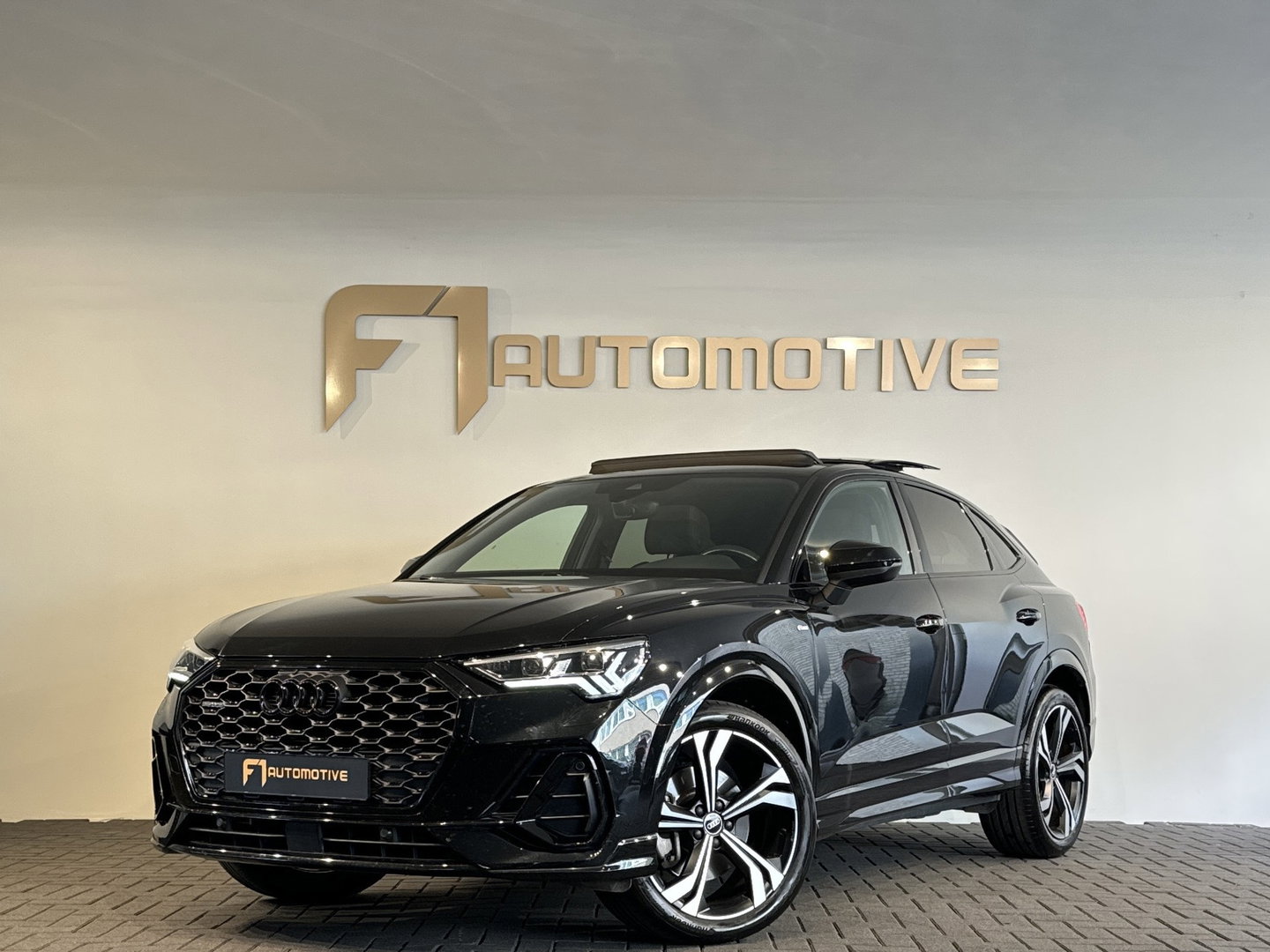 Audi Q3 Sportback 40 TFSI quattro 3xS-Line Pano|ACC|Lane|Camera|Carplay