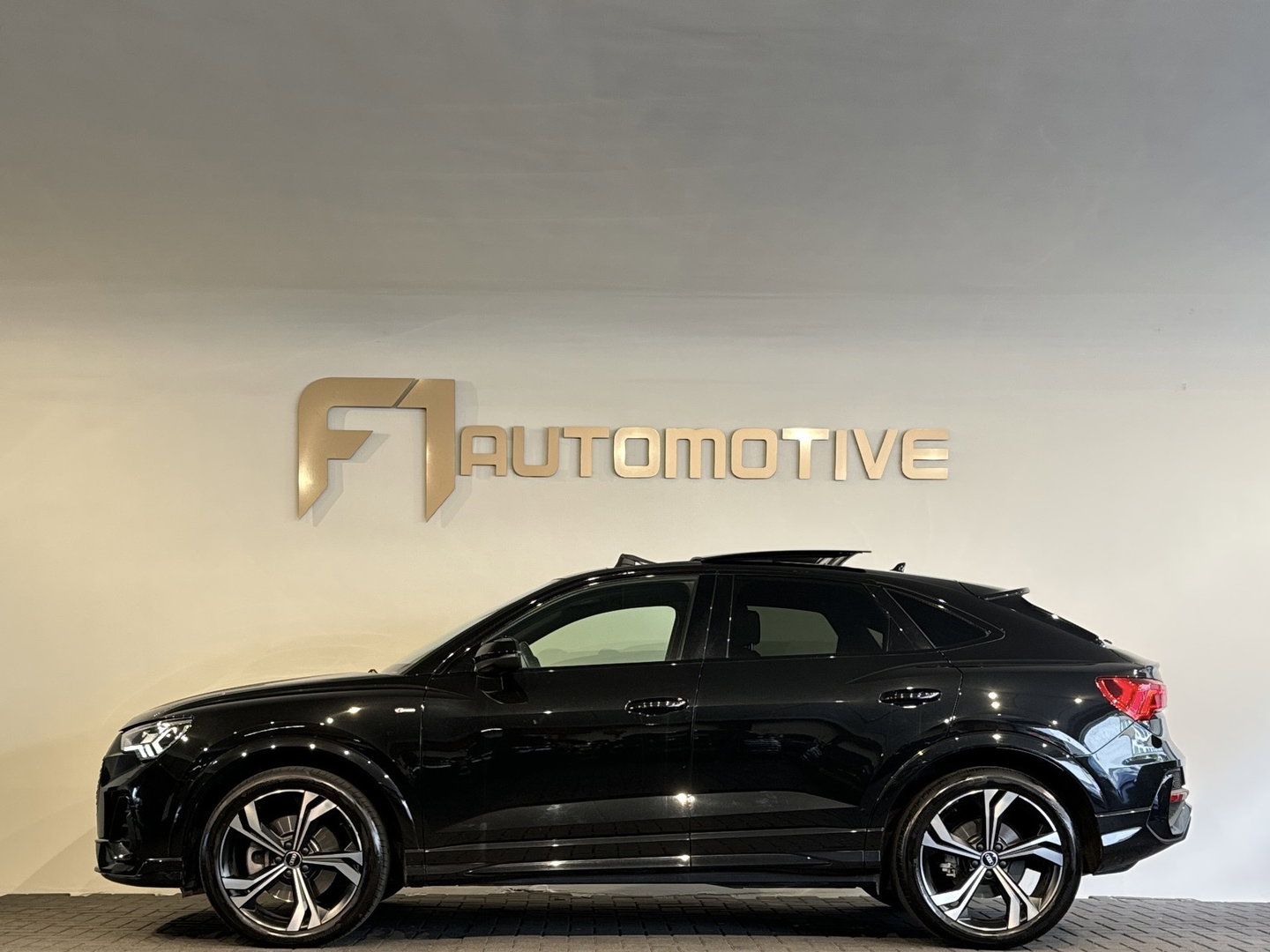 Audi Q3 Sportback 40 TFSI quattro 3xS-Line Pano|ACC|Lane|Camera|Carplay