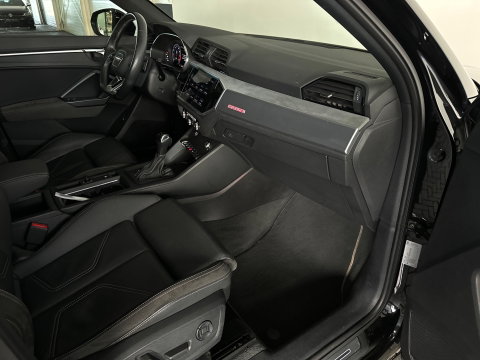 Audi Q3 Sportback 40 TFSI quattro 3xS-Line Pano|ACC|Lane|Camera|Carplay