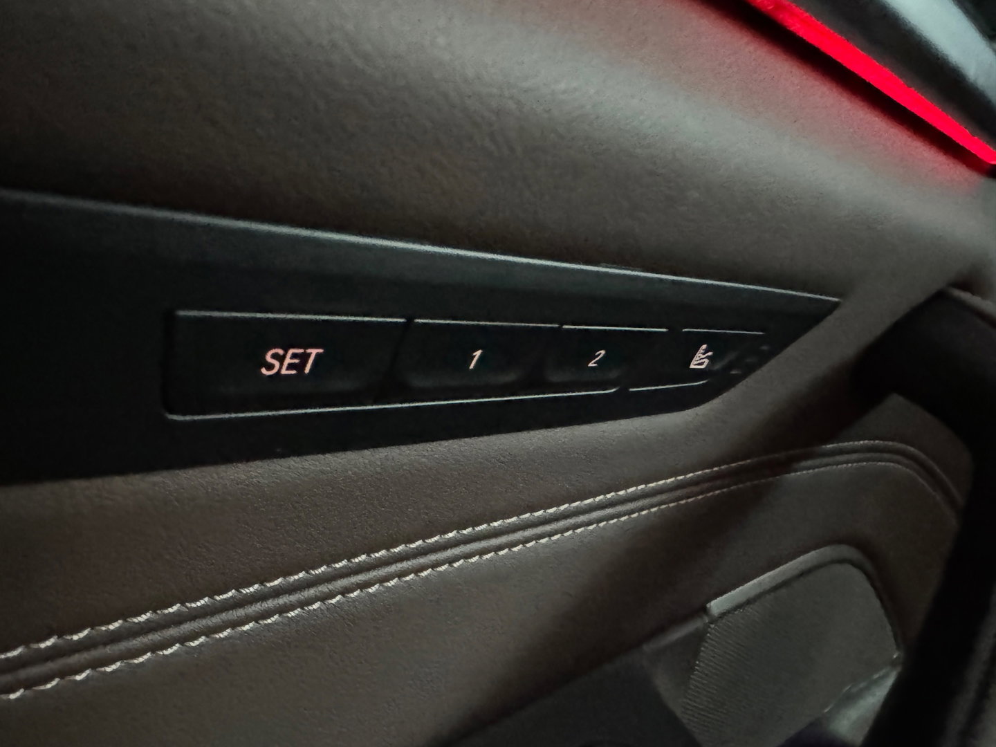 BMW 5 Serie 545e xDrive Pano|HuD|Drive Assist|Stoelventilatie|Sfeer