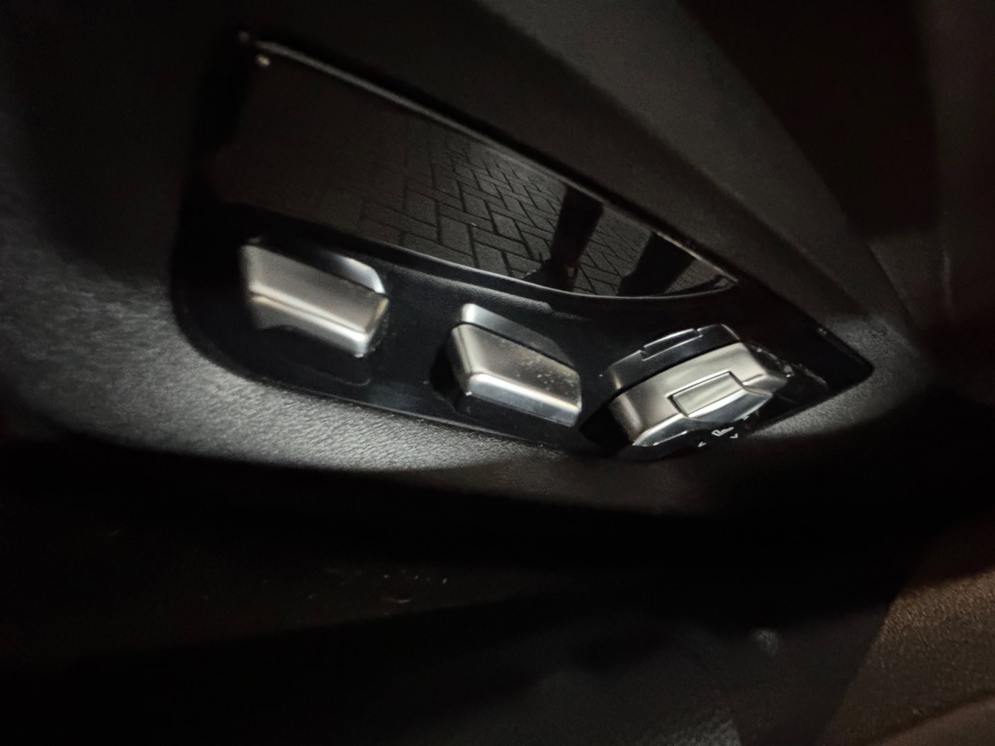 BMW 5 Serie 545e xDrive Pano|HuD|Drive Assist|Stoelventilatie|Sfeer