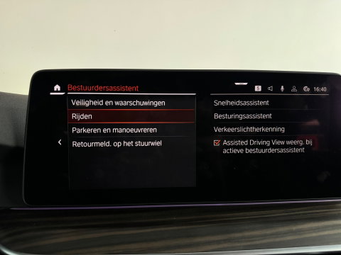 BMW 5 Serie 545e xDrive Pano|HuD|Drive Assist|Stoelventilatie|Sfeer