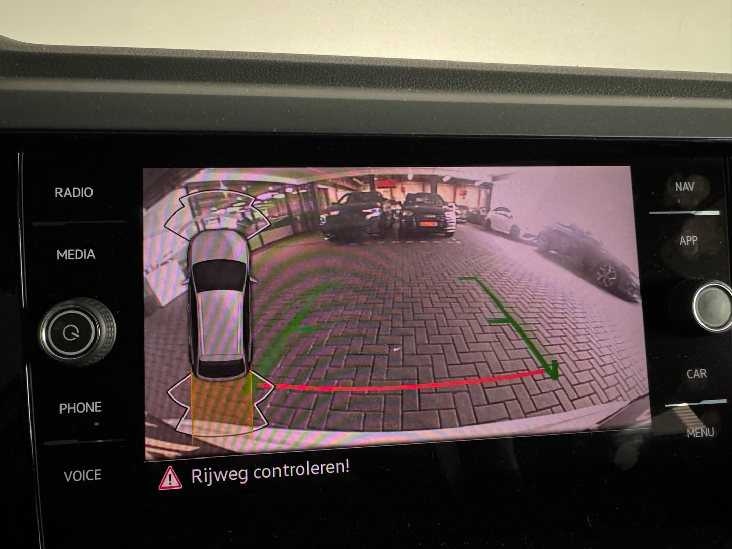 Volkswagen Taigo 1.0 TSI R-Line Pano|Lane Assist|Camera|Stoelverwarming|Carplay|