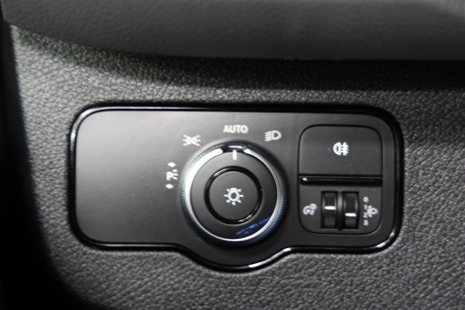 Mercedes-Benz Sprinter 316 2.2 CDI L2H2 AUTOMAAT TREKHAAK 3500KG TREKVERM