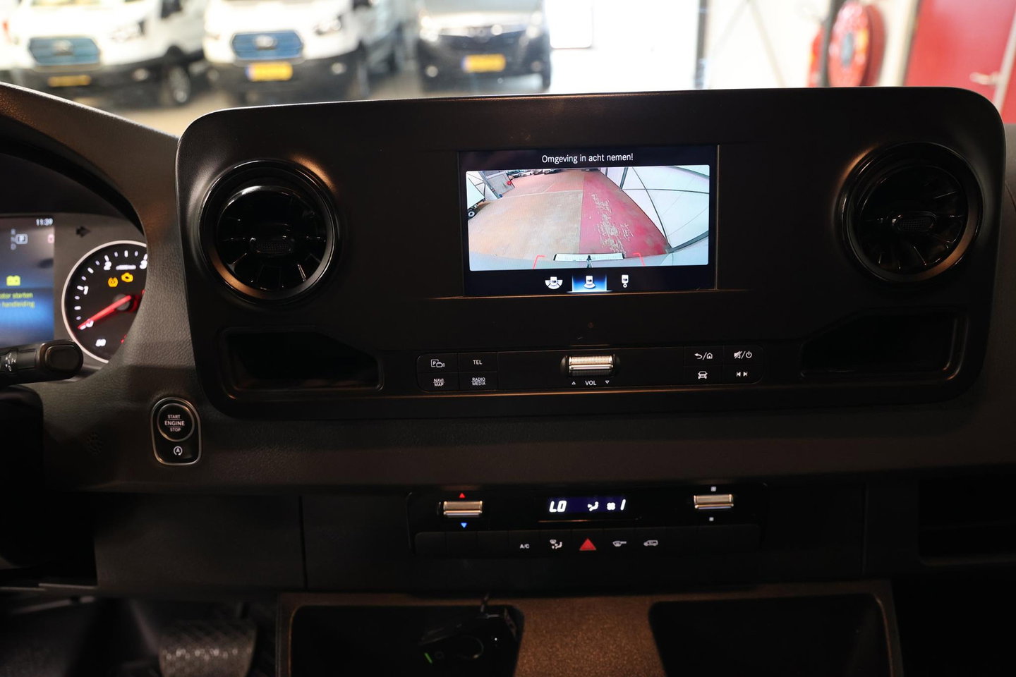Mercedes-Benz Sprinter 316 2.2 CDI L2H2 AUTOMAAT TREKHAAK 3500KG TREKVERM