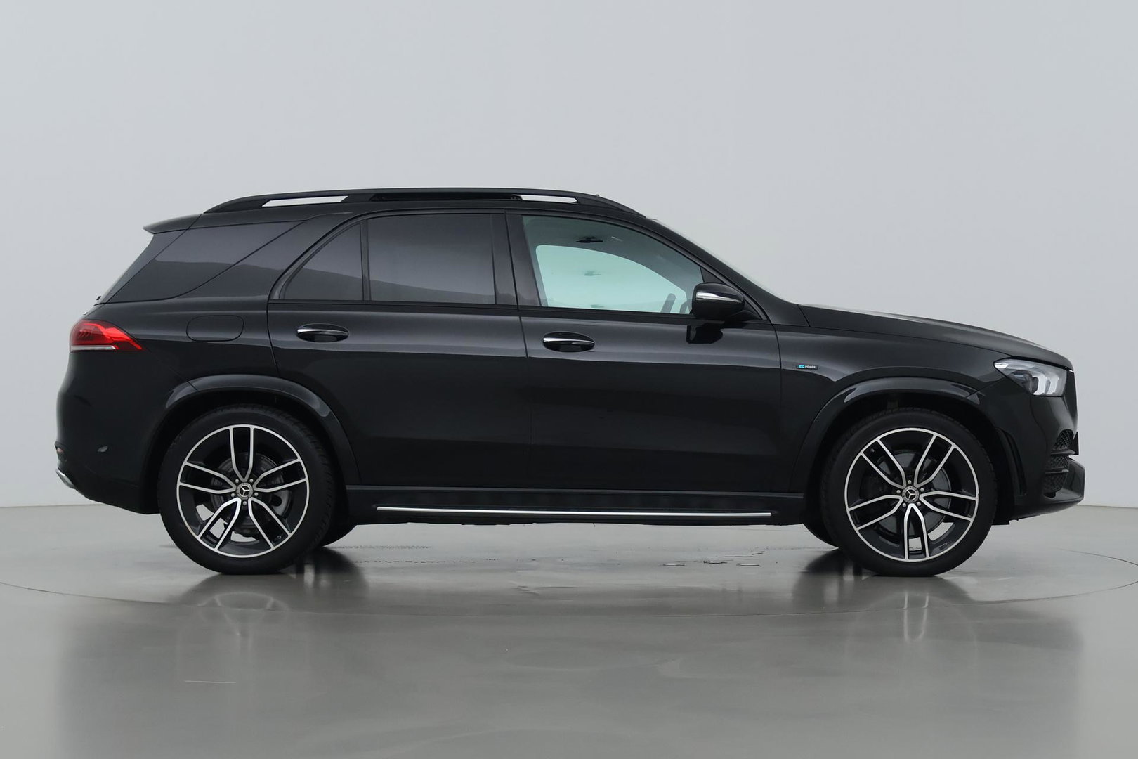 Mercedes-Benz GLE 350 de 4MATIC Premium Plus | Burmester | Panoramadak | Luchtvering | BLIS | Nightpakket | Trekhaak | ACC