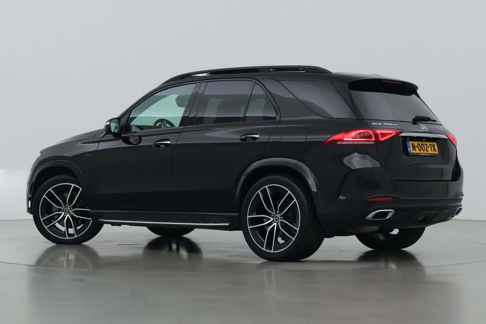 Mercedes-Benz GLE 350 de 4MATIC Premium Plus | Burmester | Panoramadak | Luchtvering | BLIS | Nightpakket | Trekhaak | ACC
