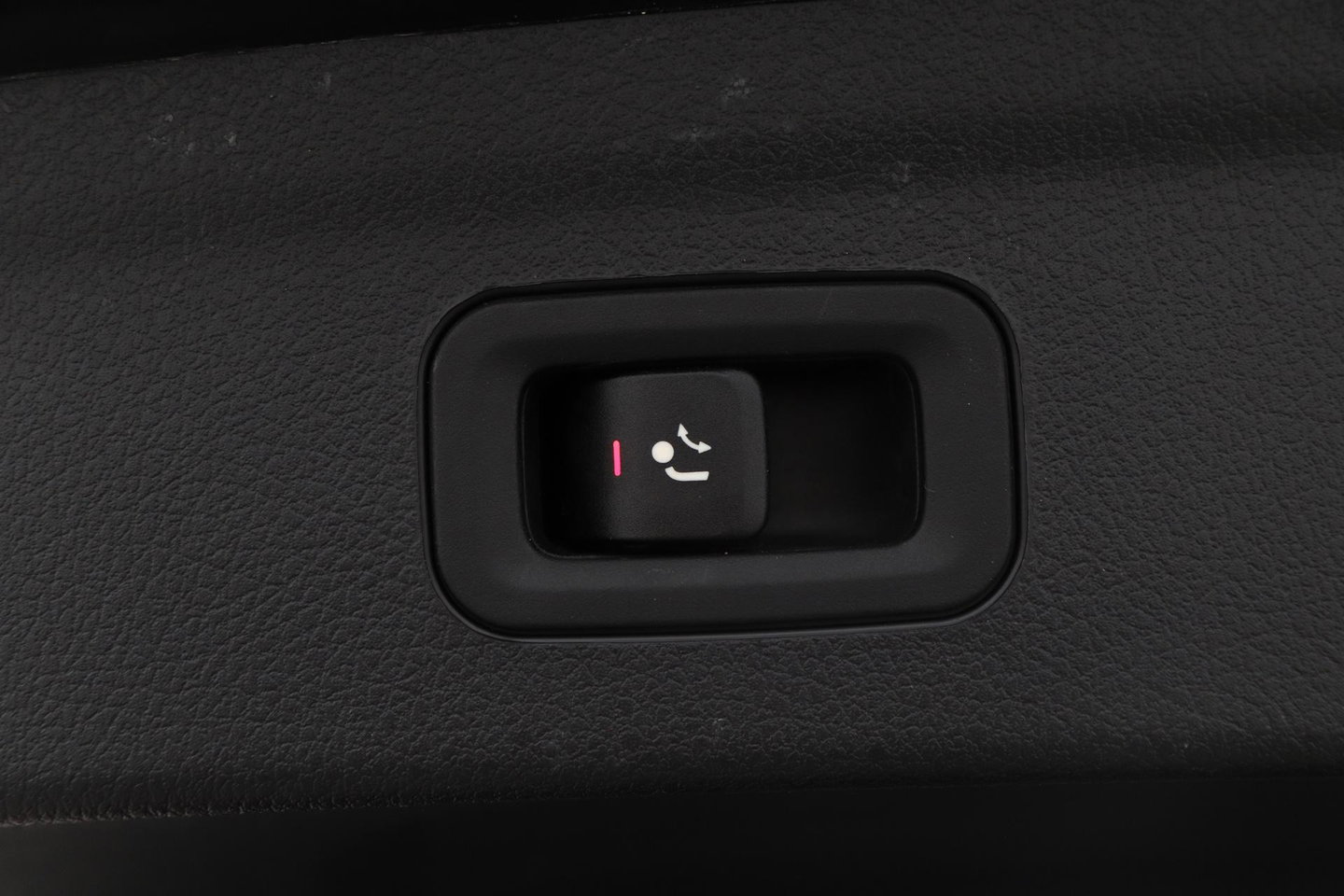 Mercedes-Benz GLE 350 de 4MATIC Premium Plus | Burmester | Panoramadak | Luchtvering | BLIS | Nightpakket | Trekhaak | ACC