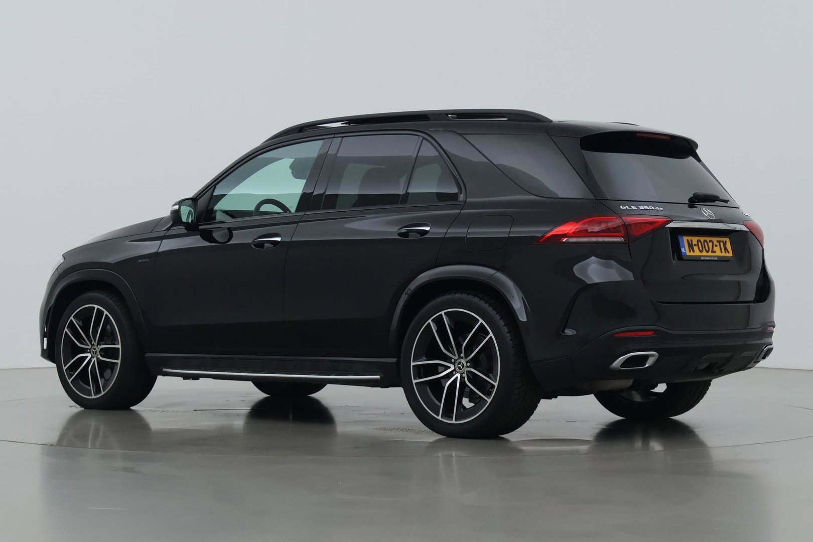 Mercedes-Benz GLE 350 de 4MATIC Premium Plus | Burmester | Panoramadak | Luchtvering | BLIS | Nightpakket | Trekhaak | ACC