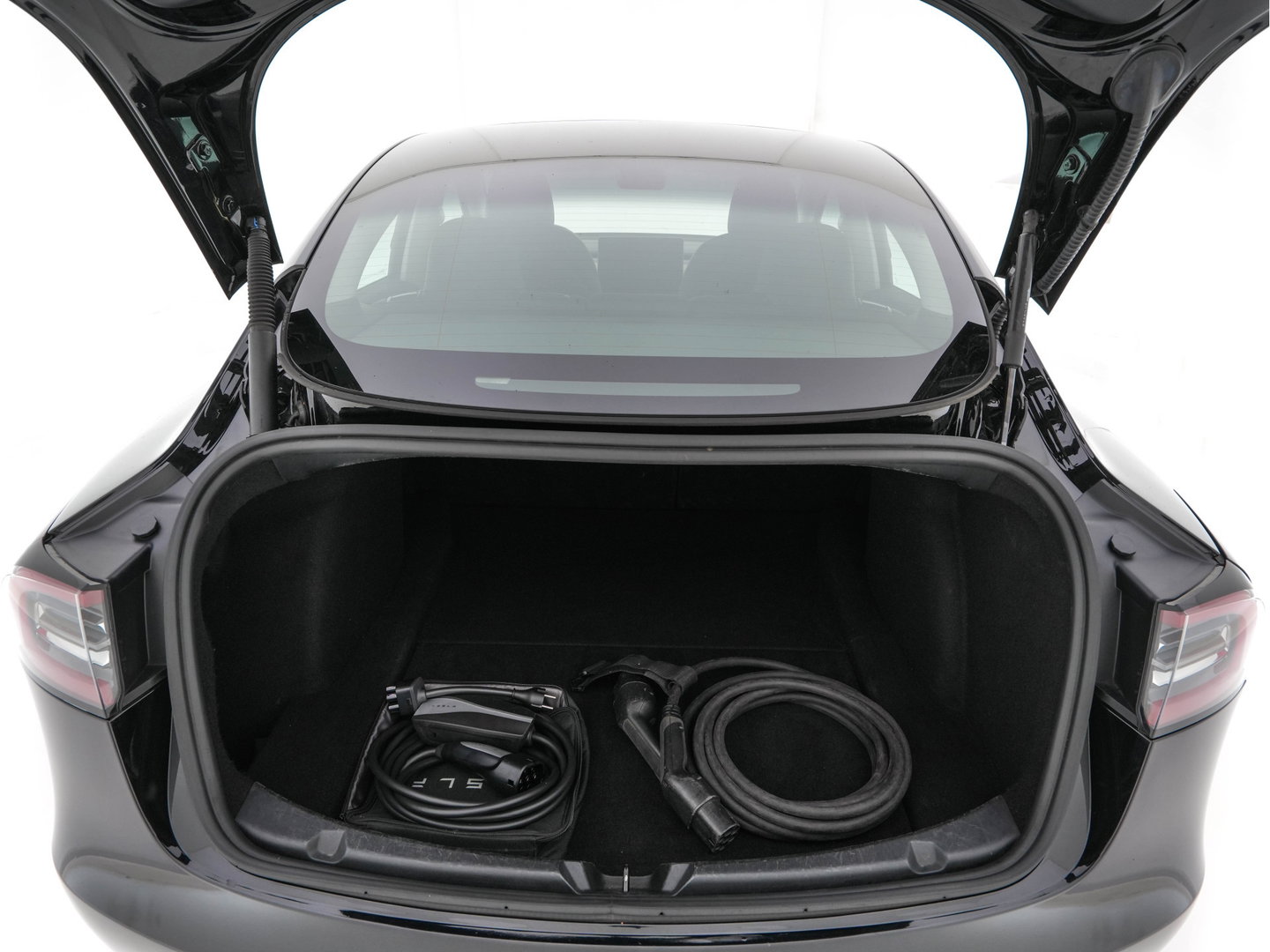 Tesla Model 3 Standard RWD Plus 60 kWh [3-Fase-11kW] {SoH-90%} (INCL-BTW) Aut. *PANO | AUTOPILOT | LEATHER | KEYLESS | FULL-LED | MEMORY-PACK | TOPVIEW | DAB | CARPLAY | DIGI-COCKPIT | LANE-ASSIST | HEATED- COMFORTSEATS | 19"ALU*